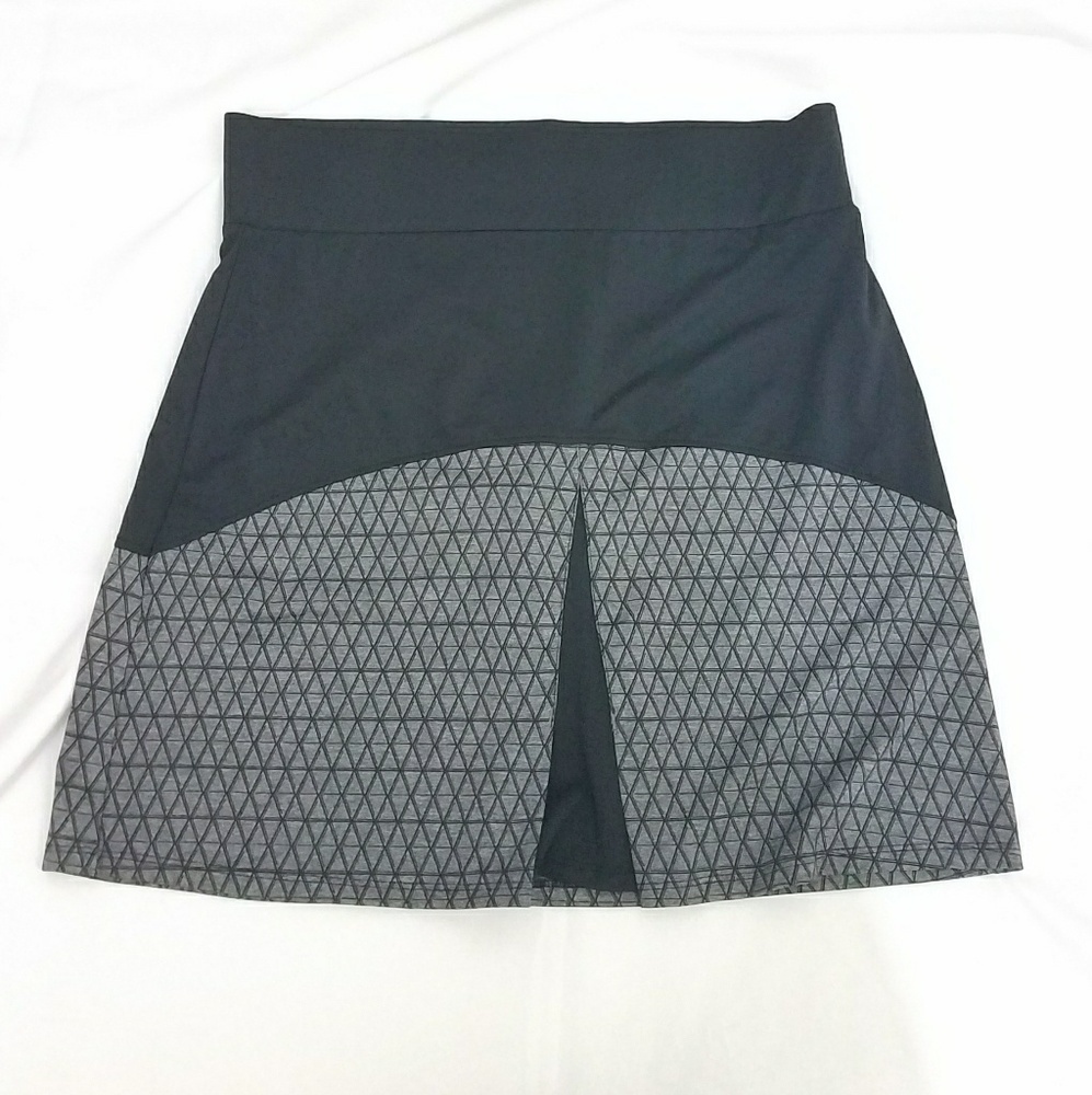 Haus of Grey Rebecca S Skort NWT